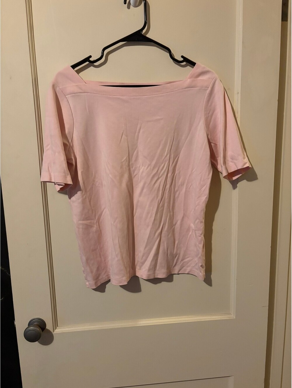 Light pink short sleeve T-shirt Medium